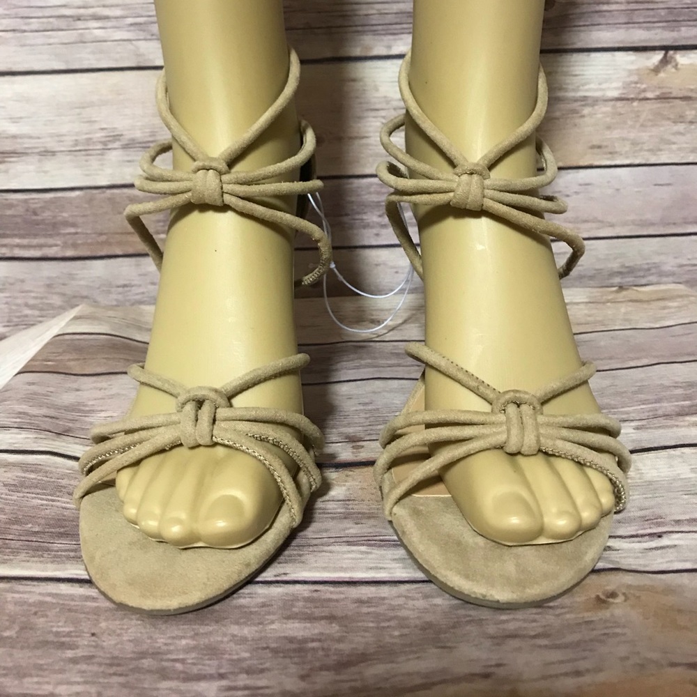 A new day women’s tan suede heels. Size 8 1/2 NWT